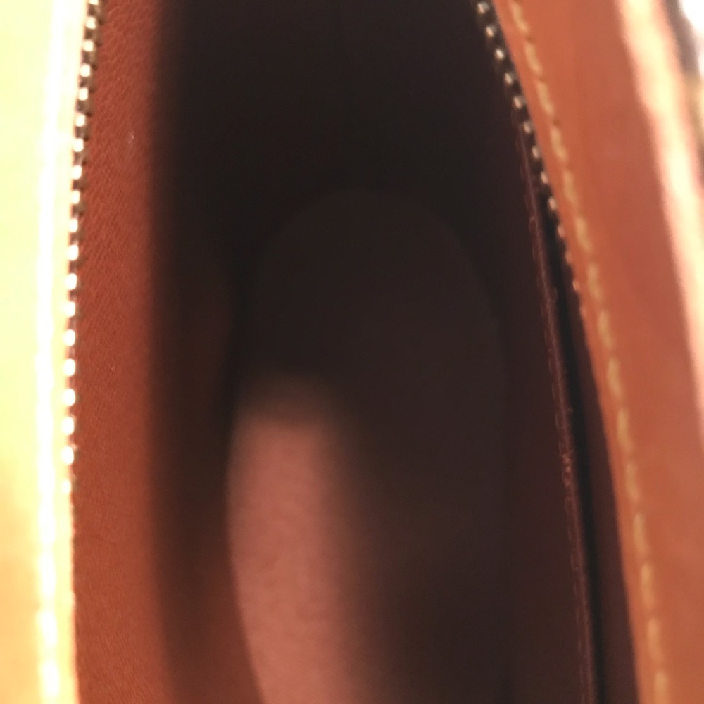 LV Drout Handbag